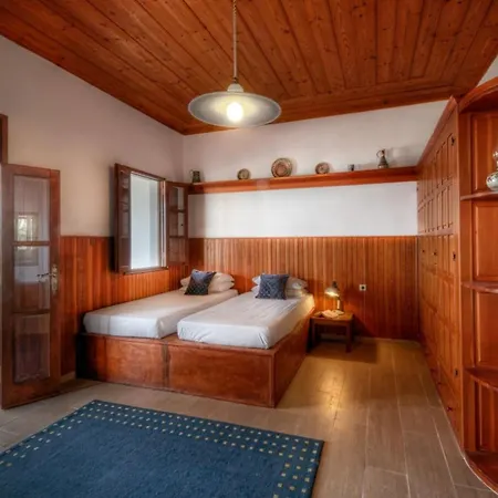 Villa Thalassa 1 2 Bedrooms With En-Suite Sea Views וילה