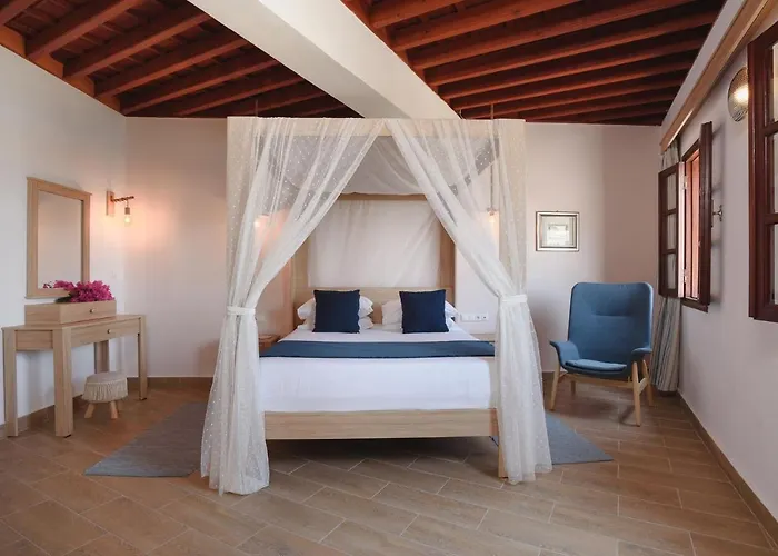 וילה Villa Thalassa 1 2 Bedrooms With En-Suite Sea Views עיר רודוס