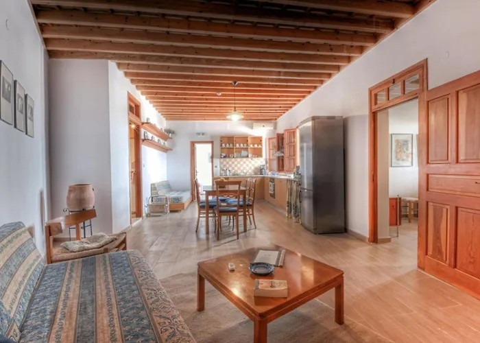 וילה Villa Thalassa 1 2 Bedrooms With En-Suite Sea Views עיר רודוס