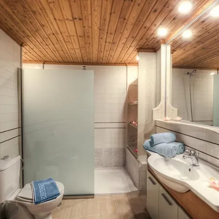 Villa Thalassa 1 2 Bedrooms With En-suite Sea Views Rhodes City