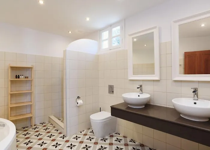 Villa Villa Thalassa 1 2 Bedrooms With En-Suite Sea Views